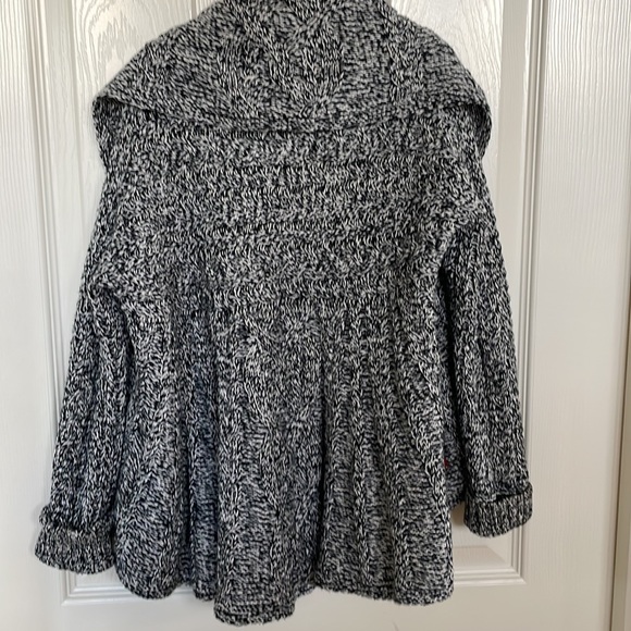 Ralph Lauren girls open front cardigan. EUC size 7. - Picture 3 of 3